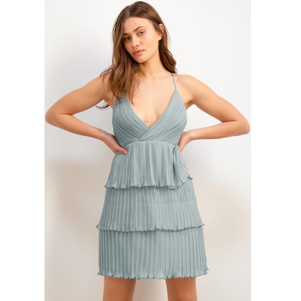 Lulus // NWT cheers and tiers mini dress